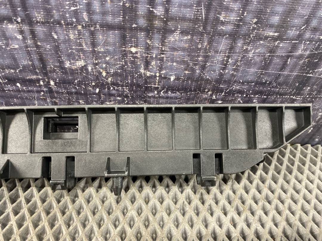 Опора ковра багажника, 570 рублей, Красноярск