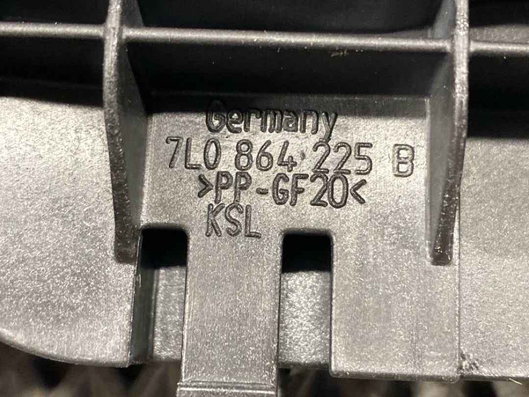 Опора ковра багажника, 570 рублей, Красноярск