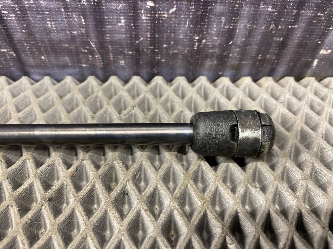 Амортизатор капота, 663 рублей, Красноярск