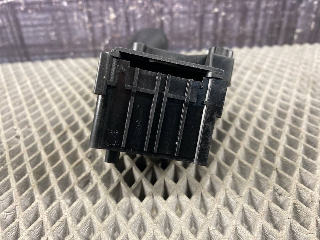 Подрулевой переключатель, 901 рублей, Красноярск