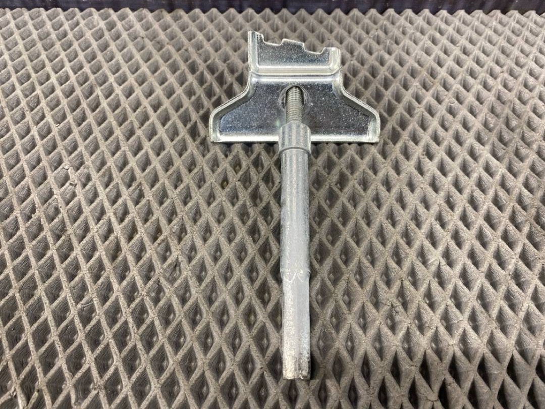 Крепление аккумулятора, 544 рублей, Красноярск