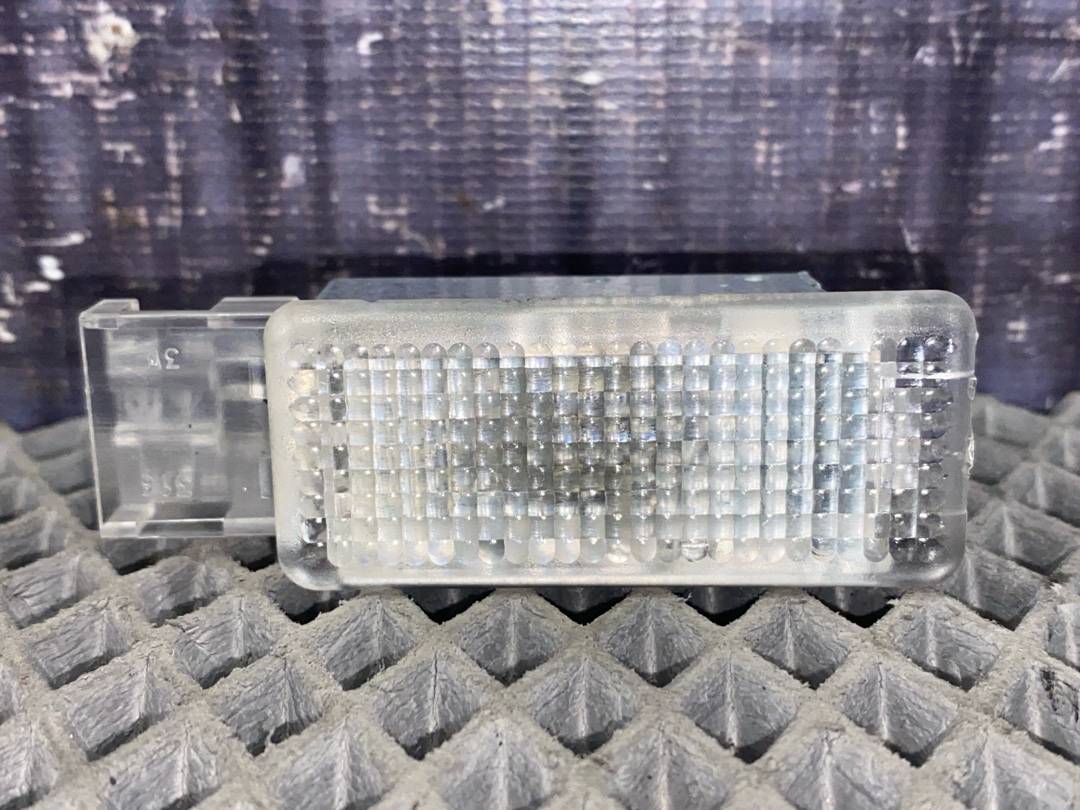 Плафон салона, 306 рублей, Красноярск