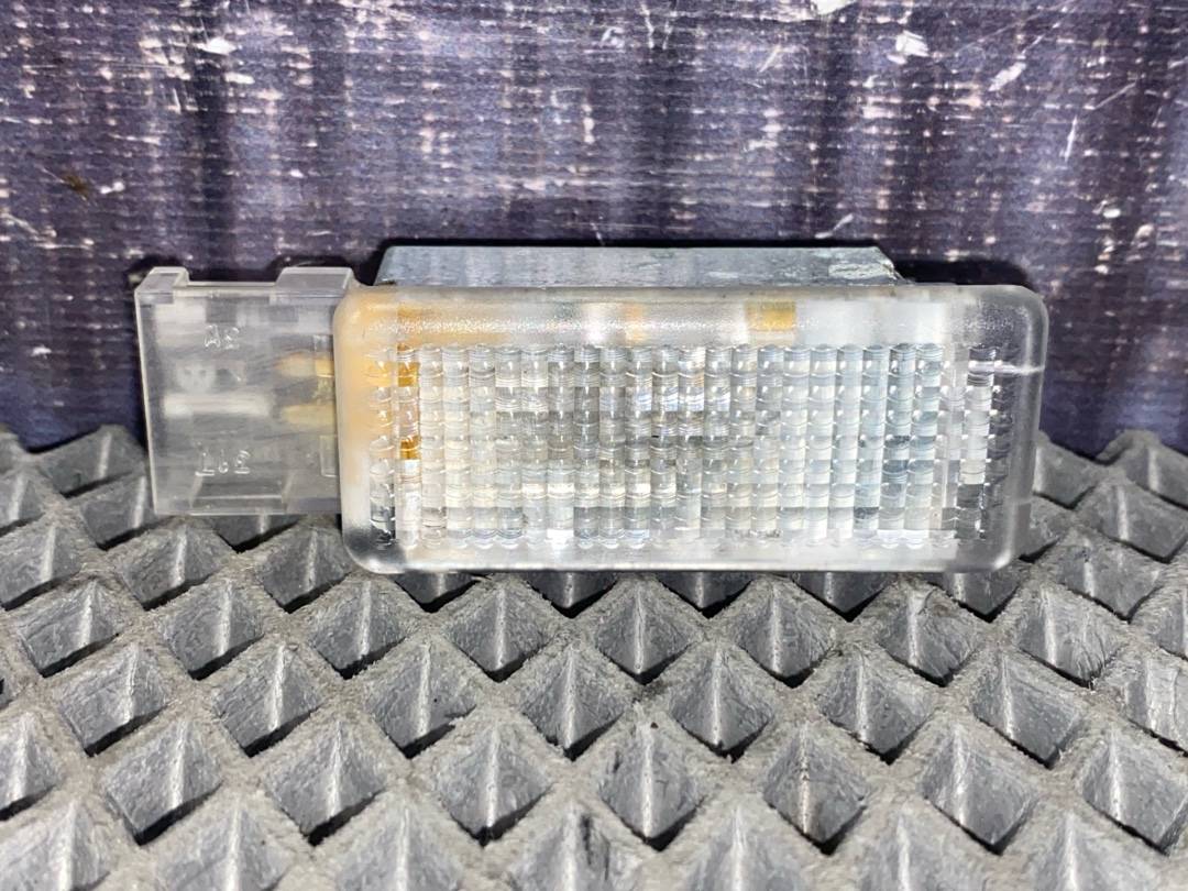 Плафон салона, 306 рублей, Красноярск