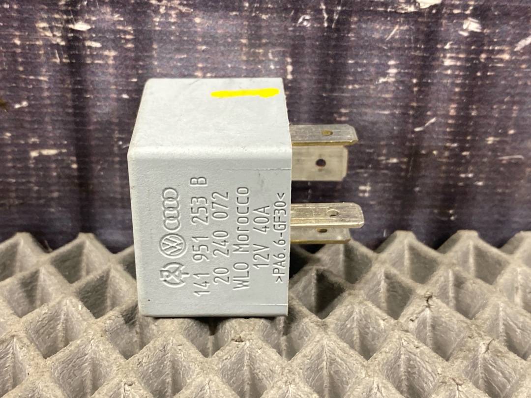 Реле, 306 рублей, Красноярск