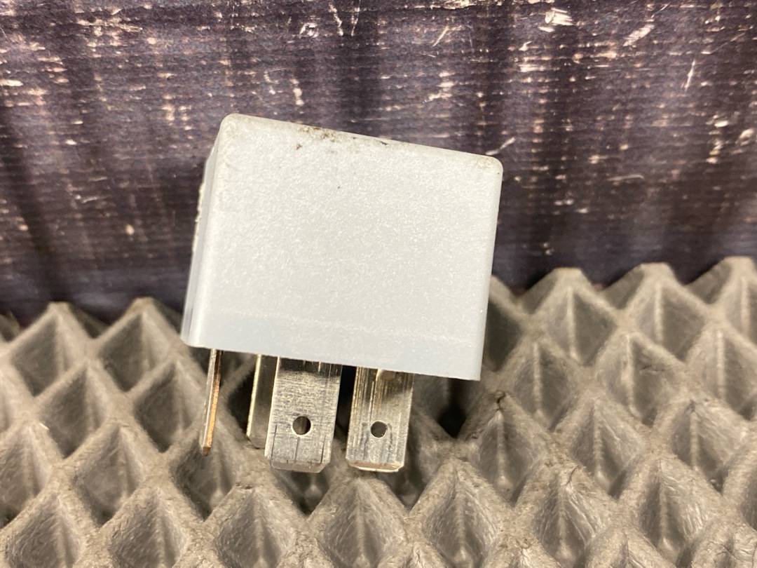 Реле, 306 рублей, Красноярск