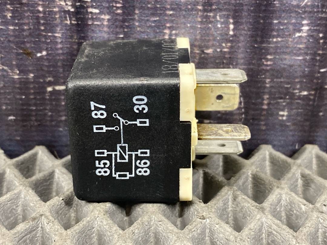 Реле, 306 рублей, Красноярск