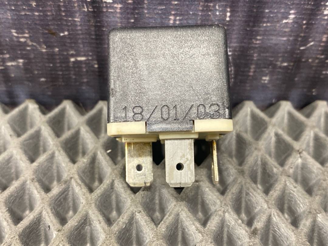 Реле, 306 рублей, Красноярск