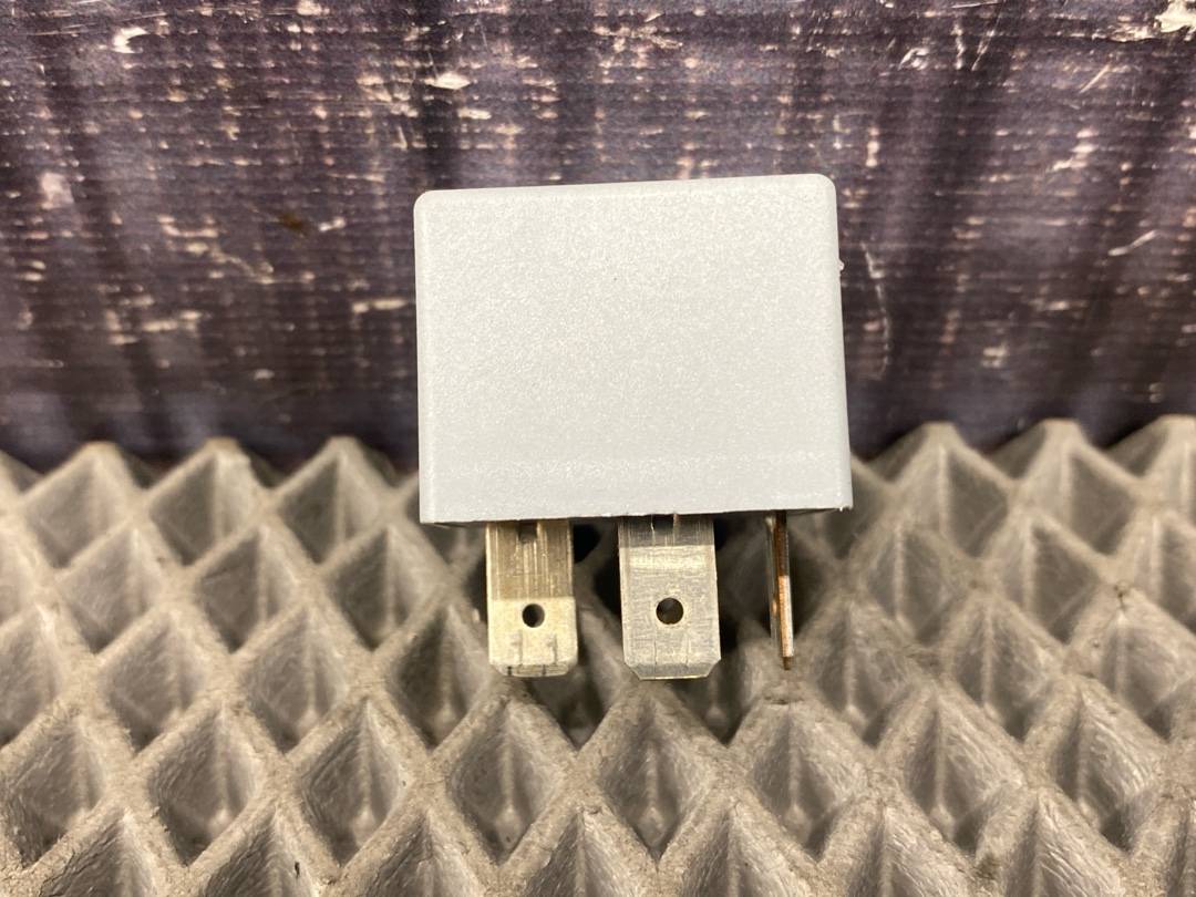 Реле, 306 рублей, Красноярск