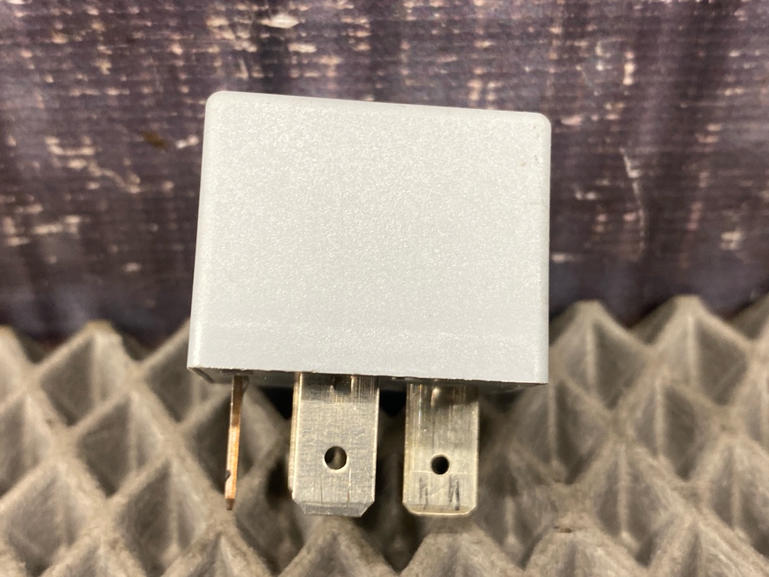 Реле, 306 рублей, Красноярск