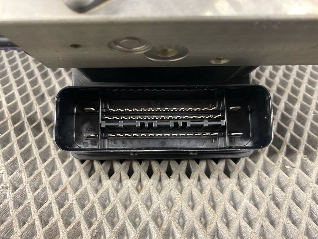 Блок ABS, 7370 рублей, Красноярск