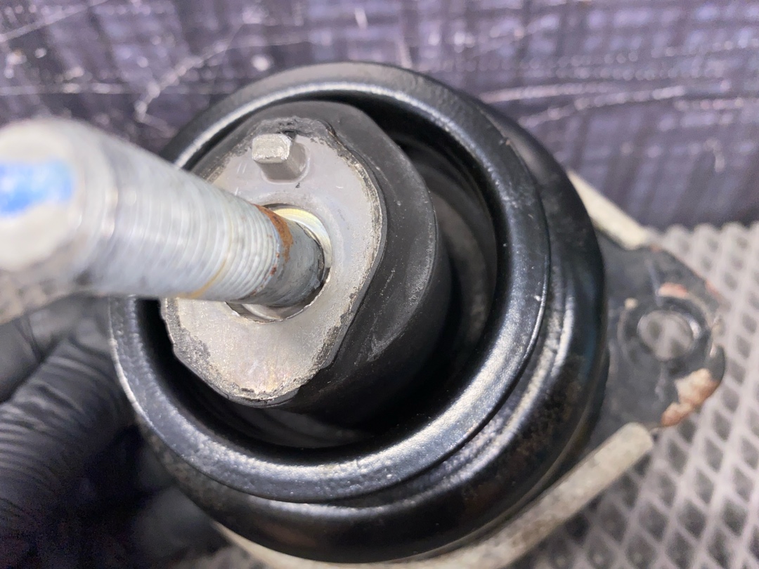 Подушка двигателя, 2380 рублей, Красноярск