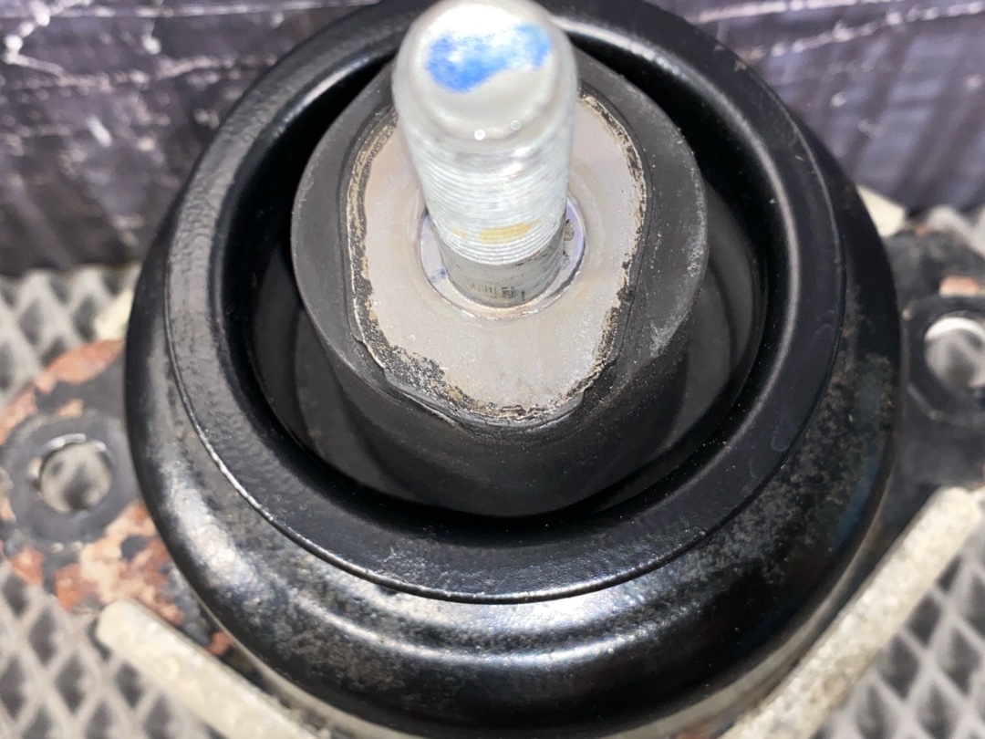 Подушка двигателя, 2380 рублей, Красноярск