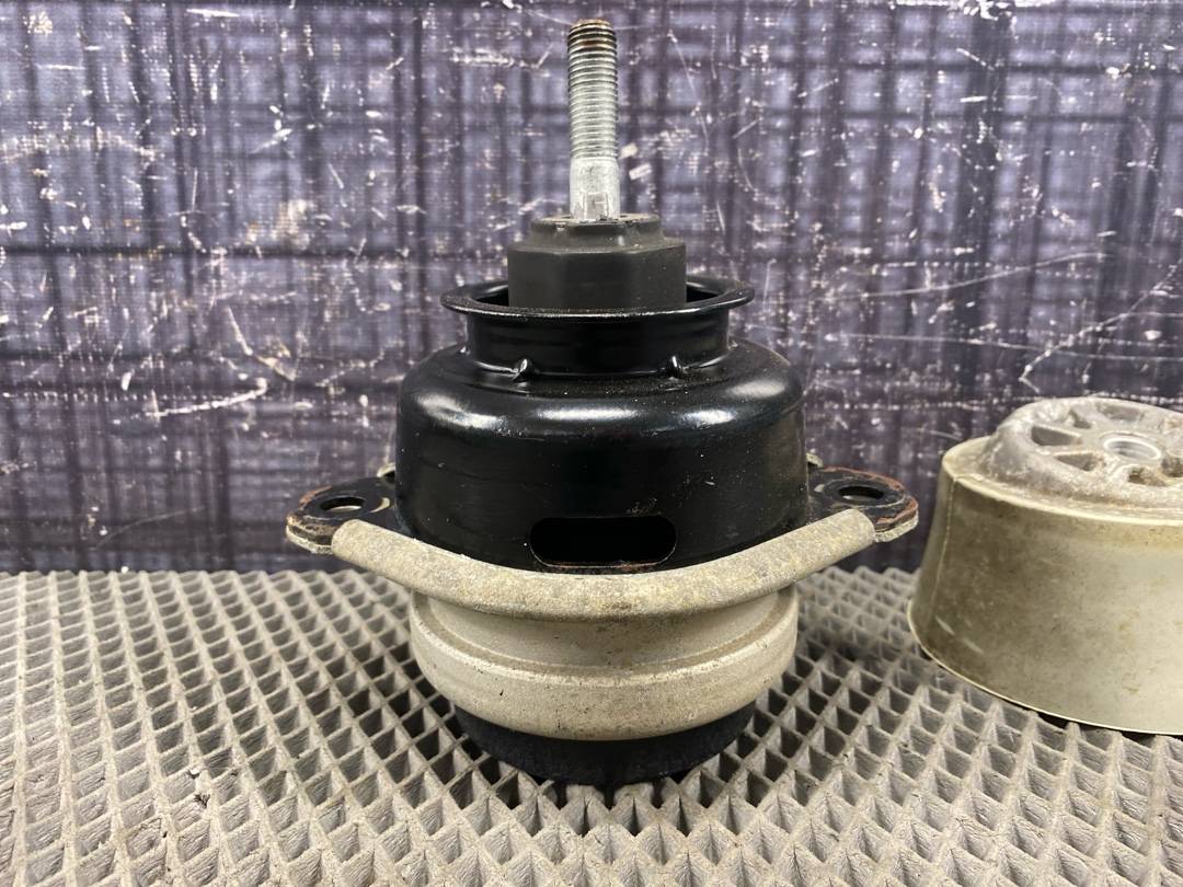 Подушка двигателя, 2380 рублей, Красноярск