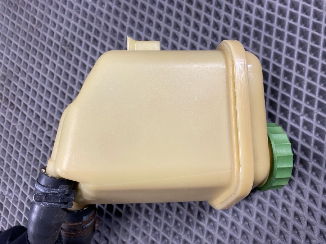 Бачок гидроусилителя, 1522 рублей, Красноярск