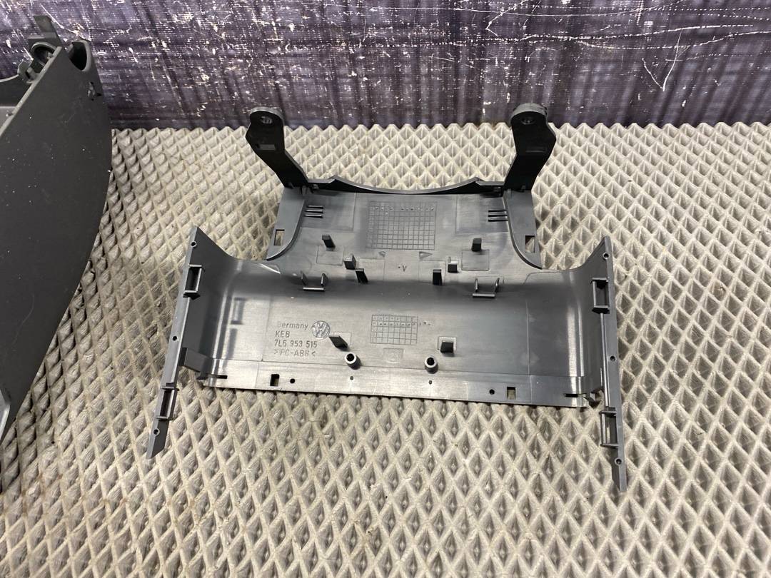 Кожух рулевой колонки, 689 рублей, Красноярск