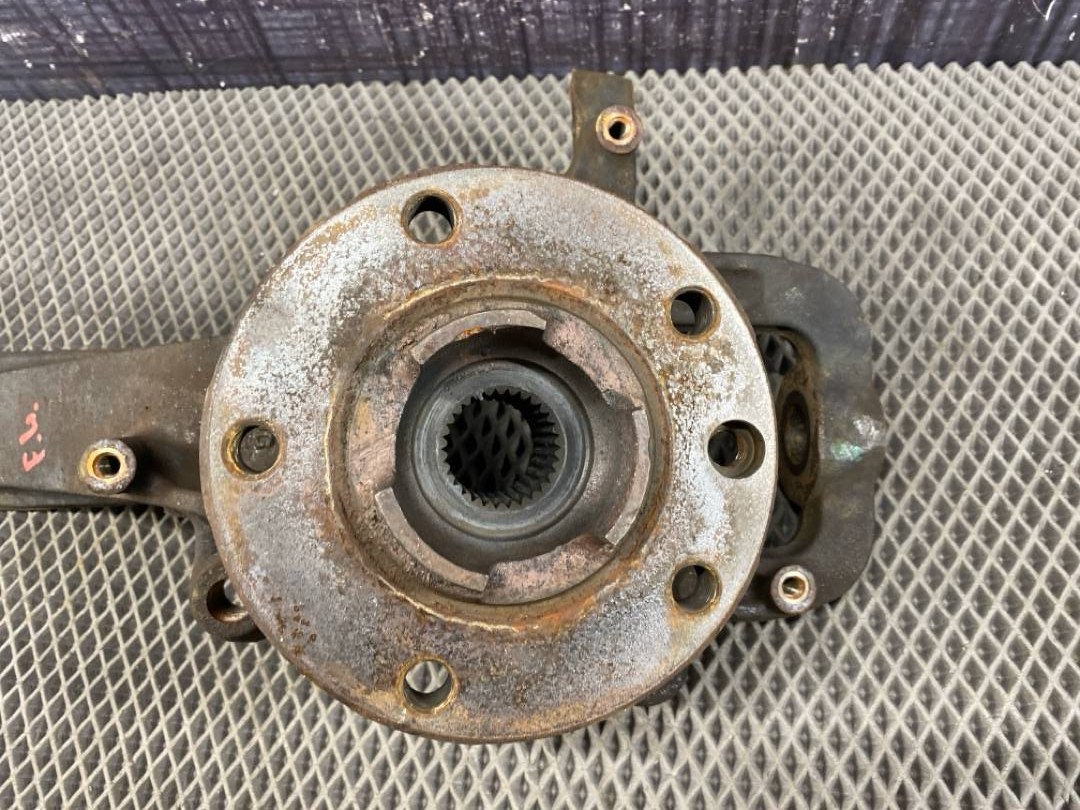 Поворотный кулак, 6452 рублей, Красноярск