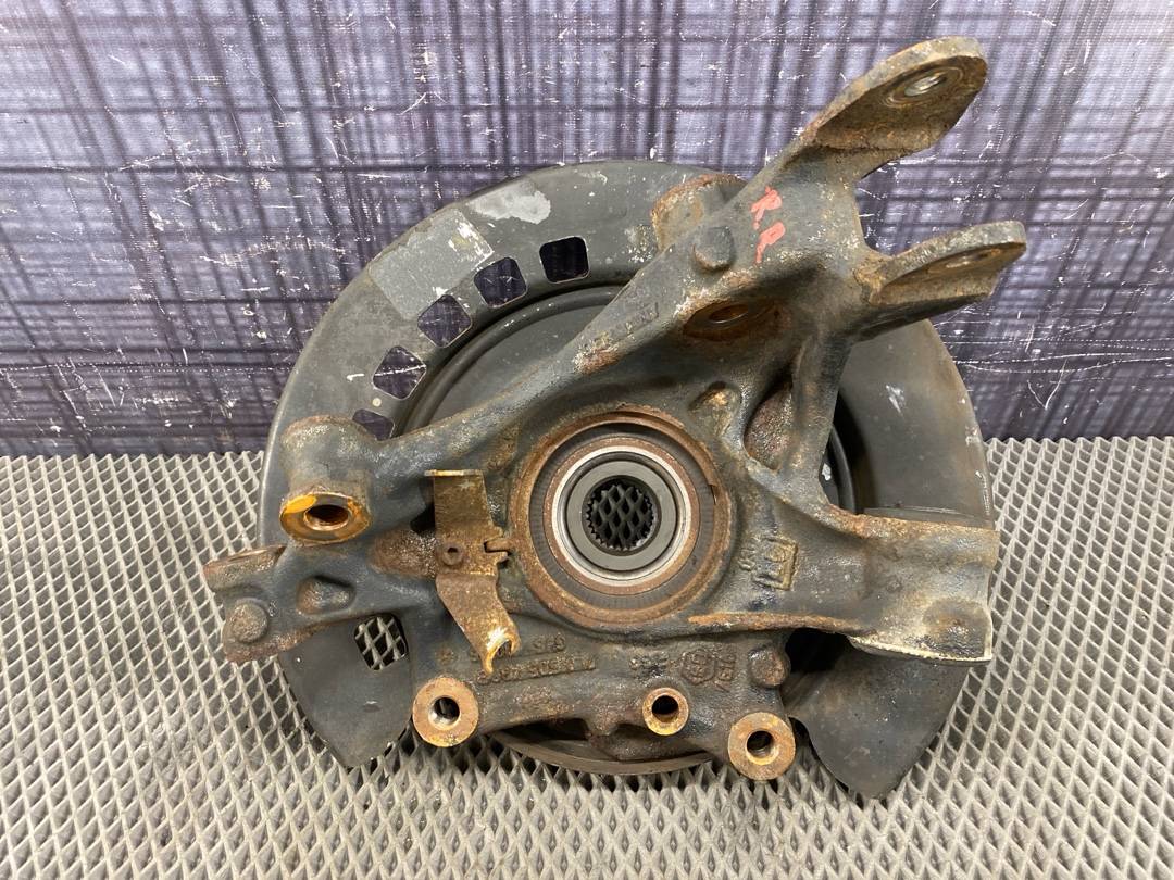 Поворотный кулак, 3927 рублей, Красноярск