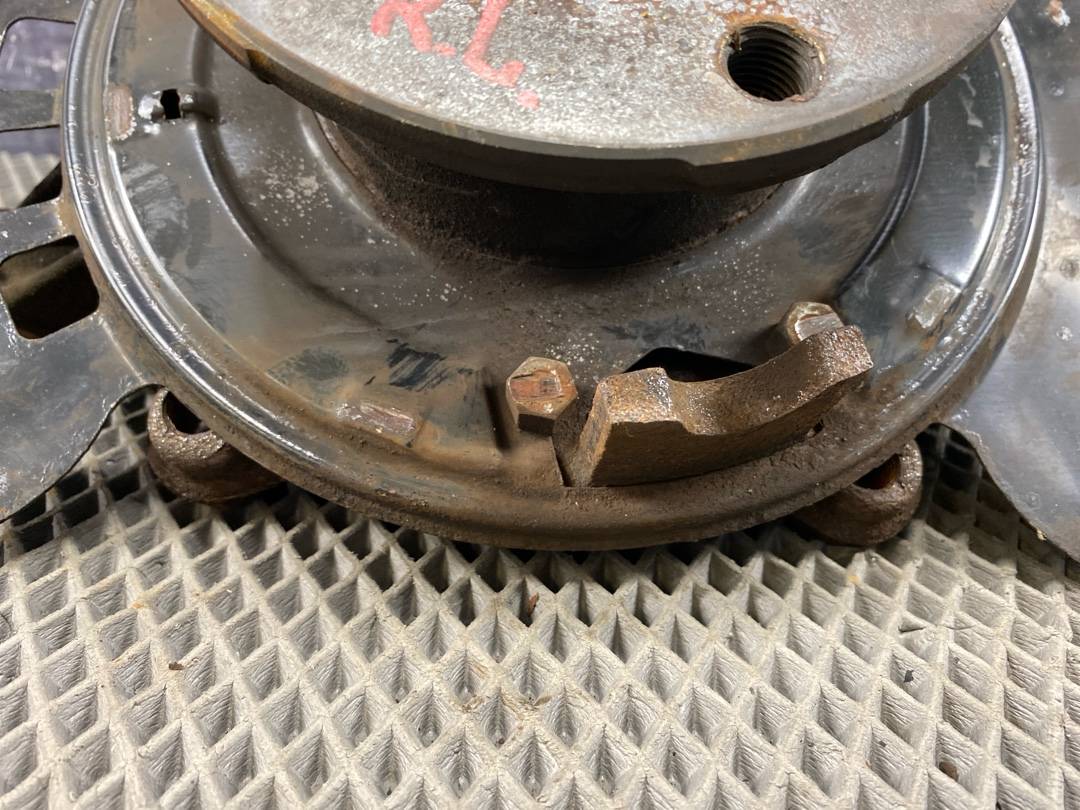 Поворотный кулак, 3927 рублей, Красноярск