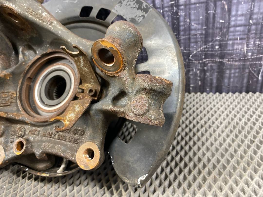 Поворотный кулак, 3927 рублей, Красноярск