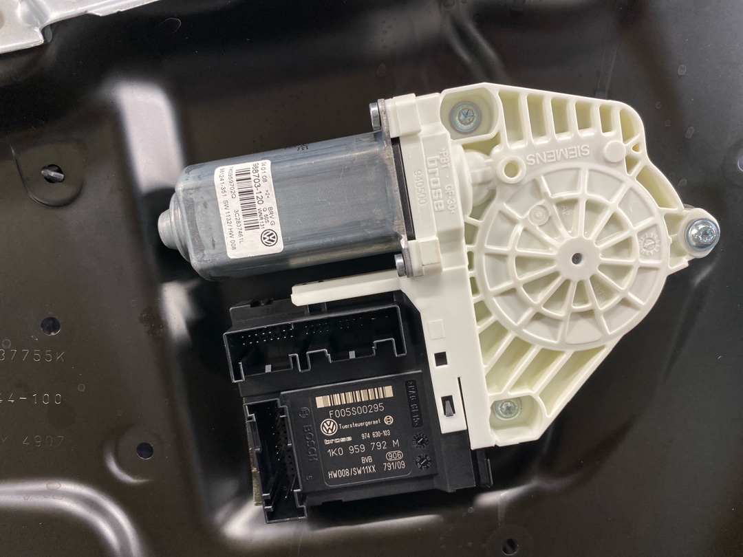 Стеклоподъемник, 2015 рублей, Красноярск