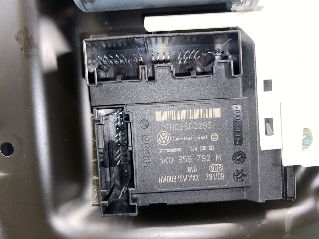 Стеклоподъемник, 2015 рублей, Красноярск