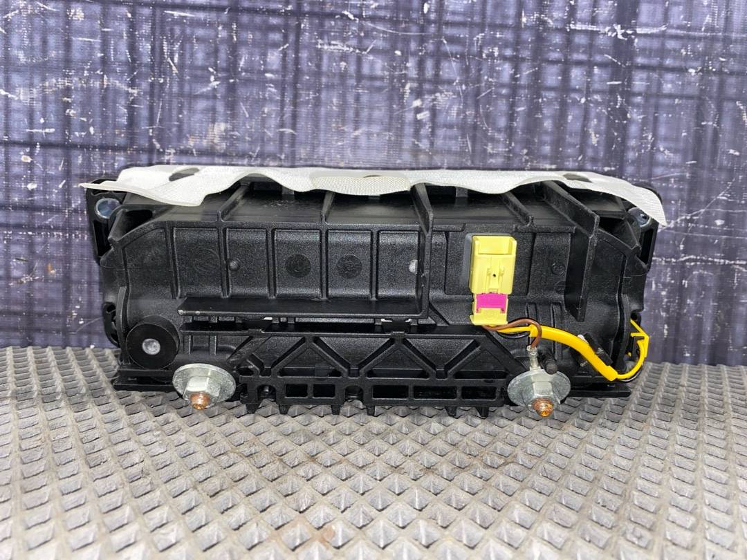 Подушка безопасности, 2941 рублей, Красноярск