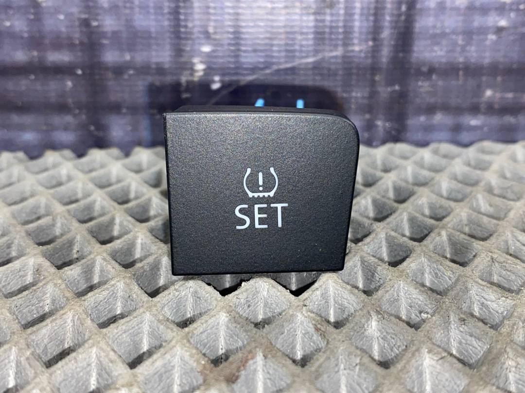 Кнопка салона, 578 рублей, Красноярск