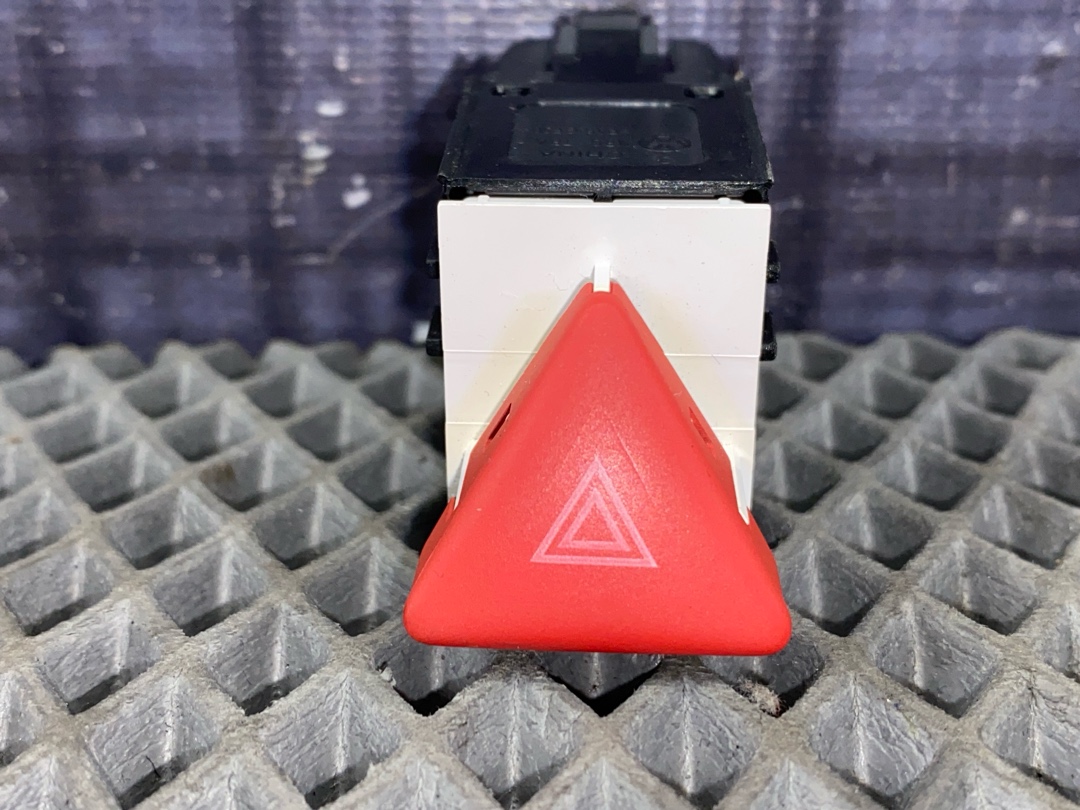 Кнопка аварийной остановки, 757 рублей, Красноярск