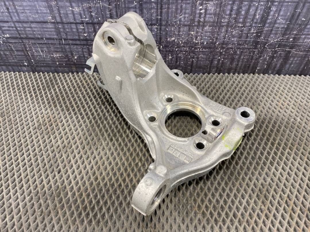 Поворотный кулак, 3672 рублей, Красноярск