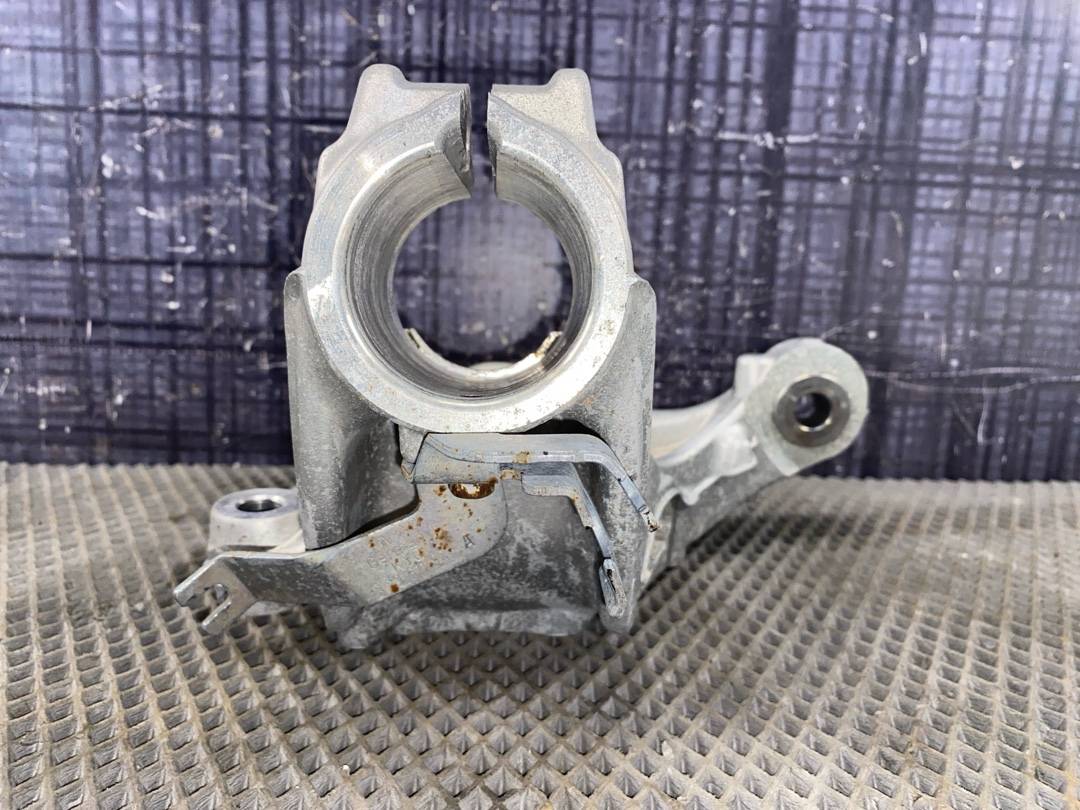 Поворотный кулак, 3672 рублей, Красноярск