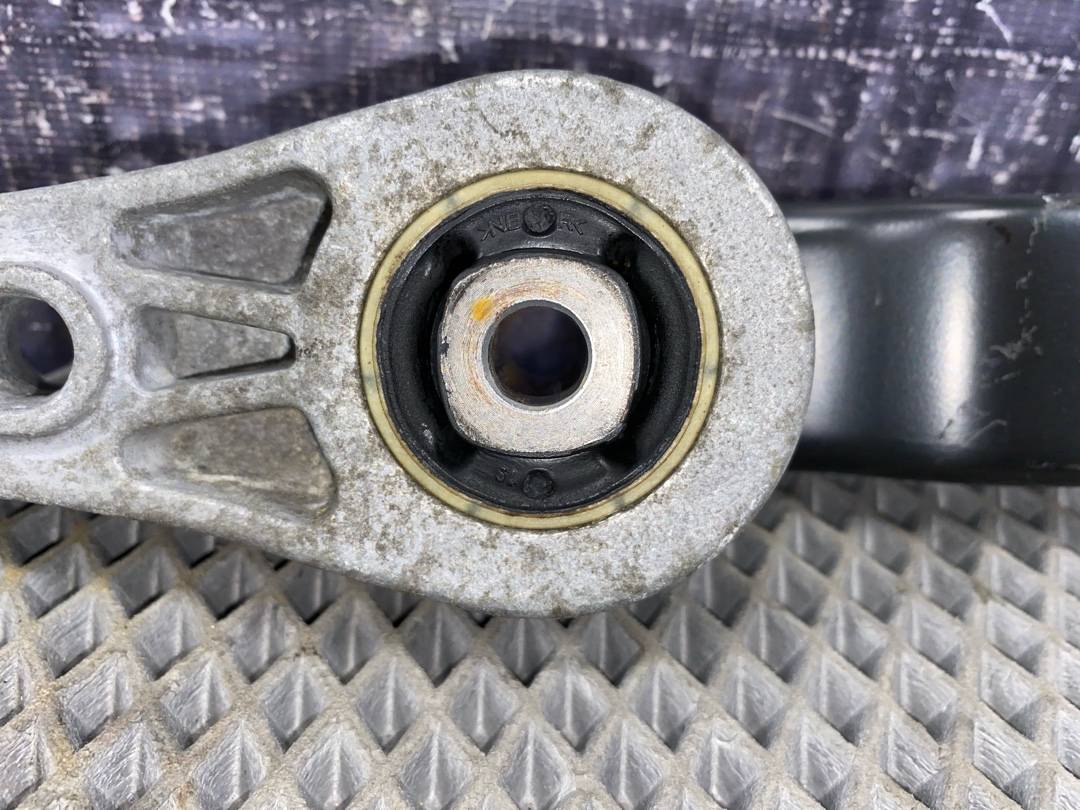 Опора двигателя, 825 рублей, Красноярск