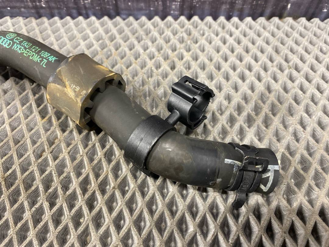 Шланг системы охлаждения, 714 рублей, Красноярск