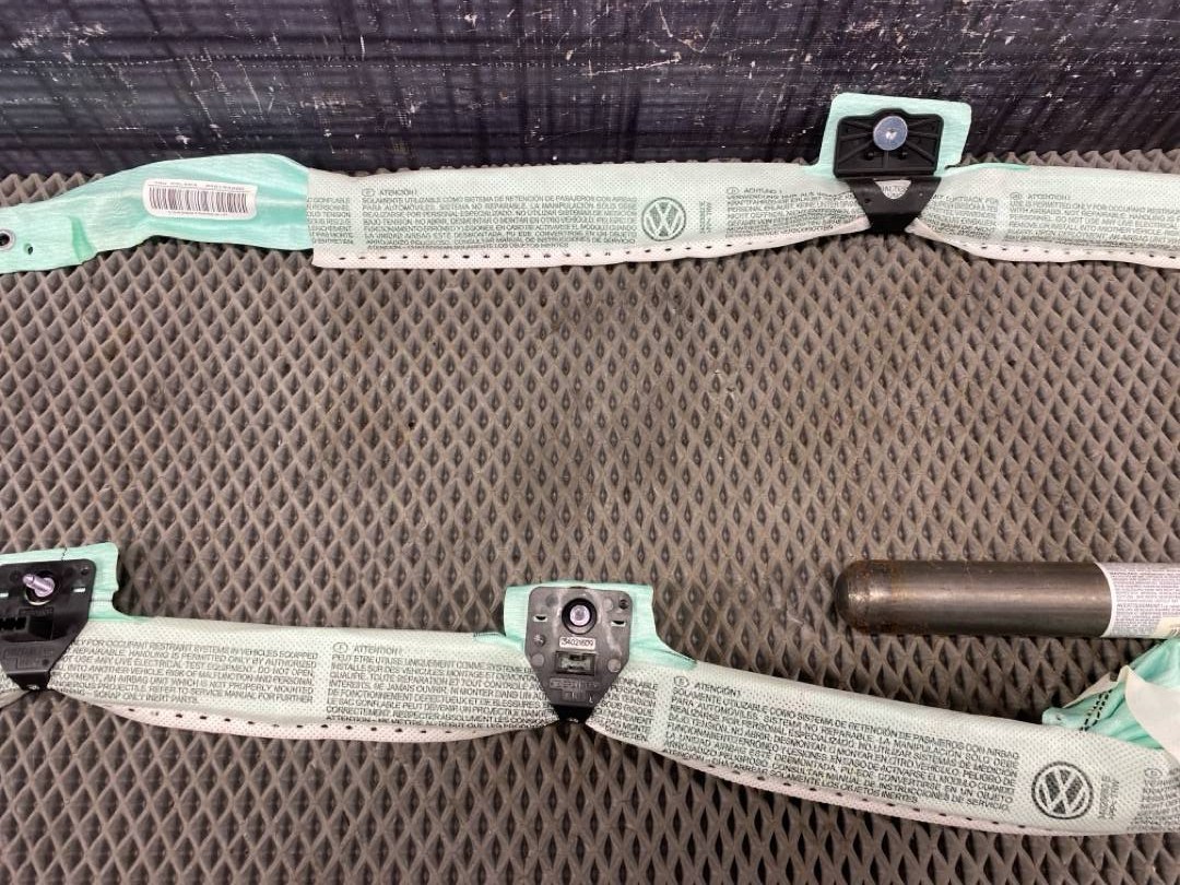 Подушка безопасности, 918 рублей, Красноярск