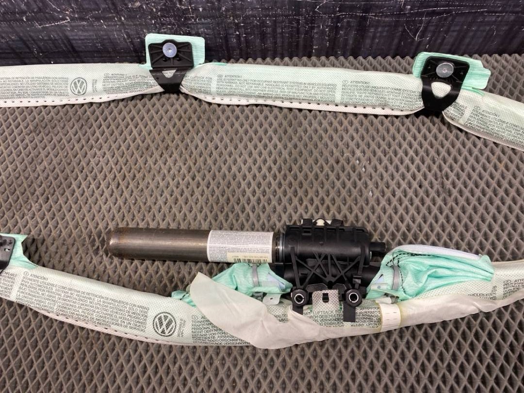 Подушка безопасности, 918 рублей, Красноярск