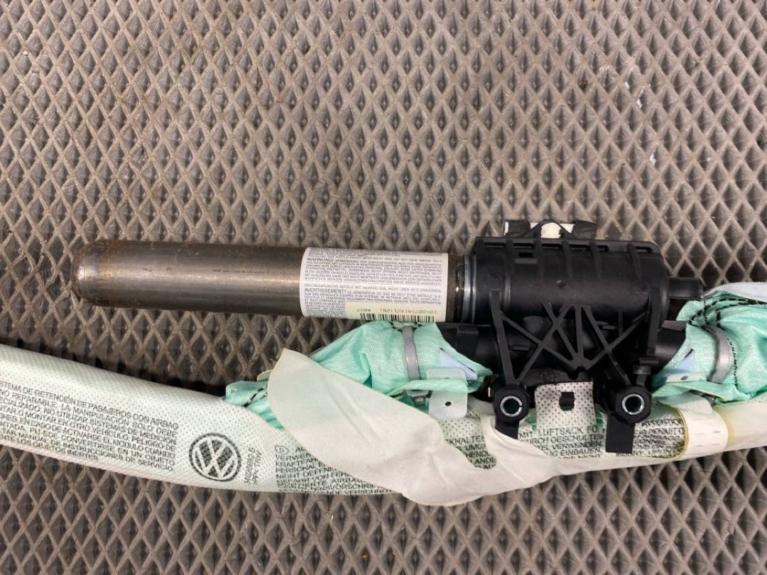 Подушка безопасности, 918 рублей, Красноярск