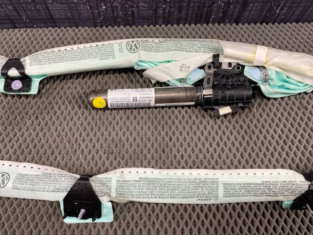 Подушка безопасности, 918 рублей, Красноярск