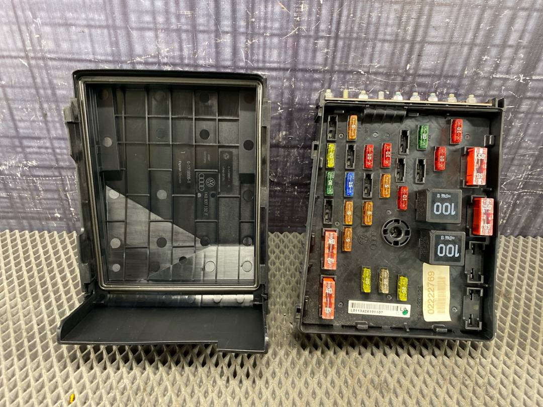 Блок предохранителей, 1802 рублей, Красноярск