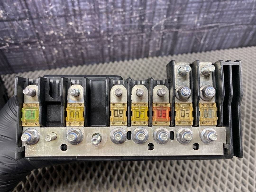 Блок предохранителей, 1802 рублей, Красноярск