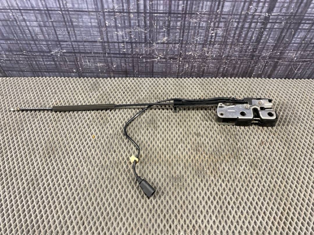 Замок капота, 1386 рублей, Красноярск