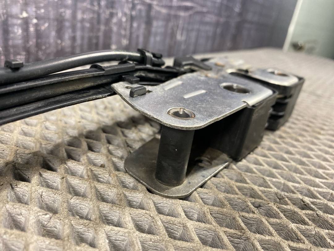 Замок капота, 1386 рублей, Красноярск