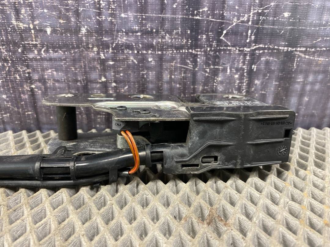 Замок капота, 1386 рублей, Красноярск