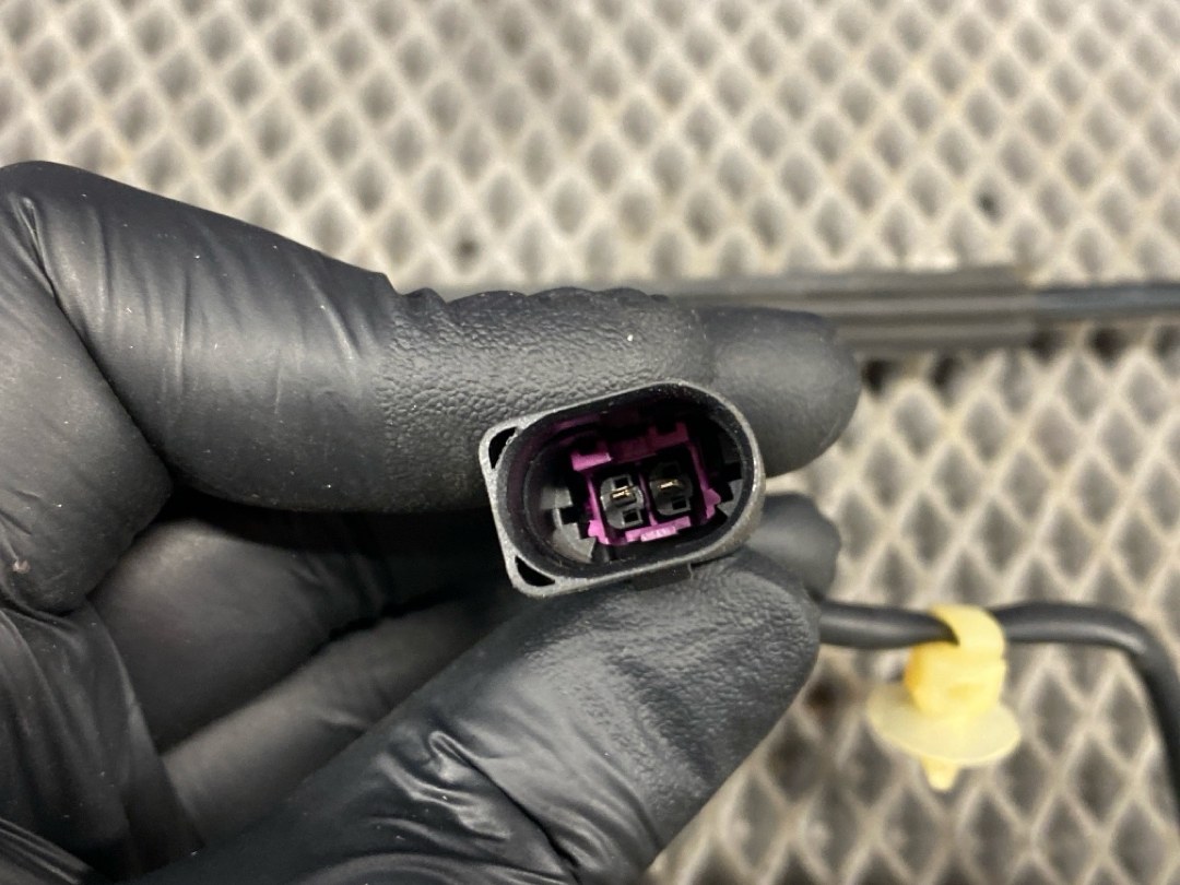 Замок капота, 1386 рублей, Красноярск