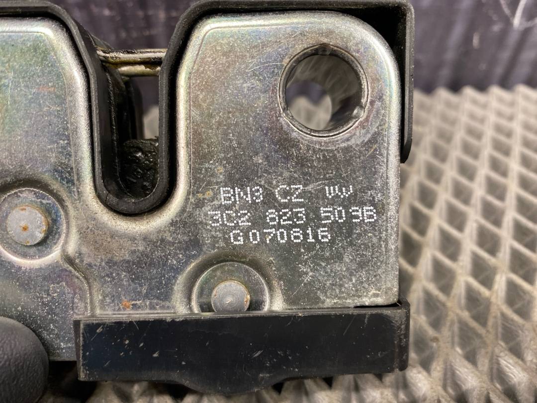 Замок капота, 1386 рублей, Красноярск