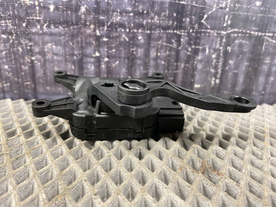 Мотор заслонки печки, 1250 рублей, Красноярск