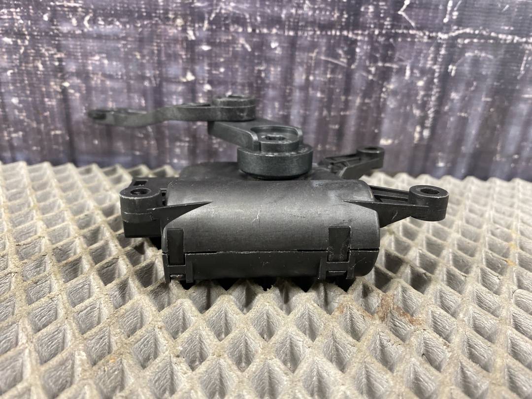 Мотор заслонки печки, 1250 рублей, Красноярск