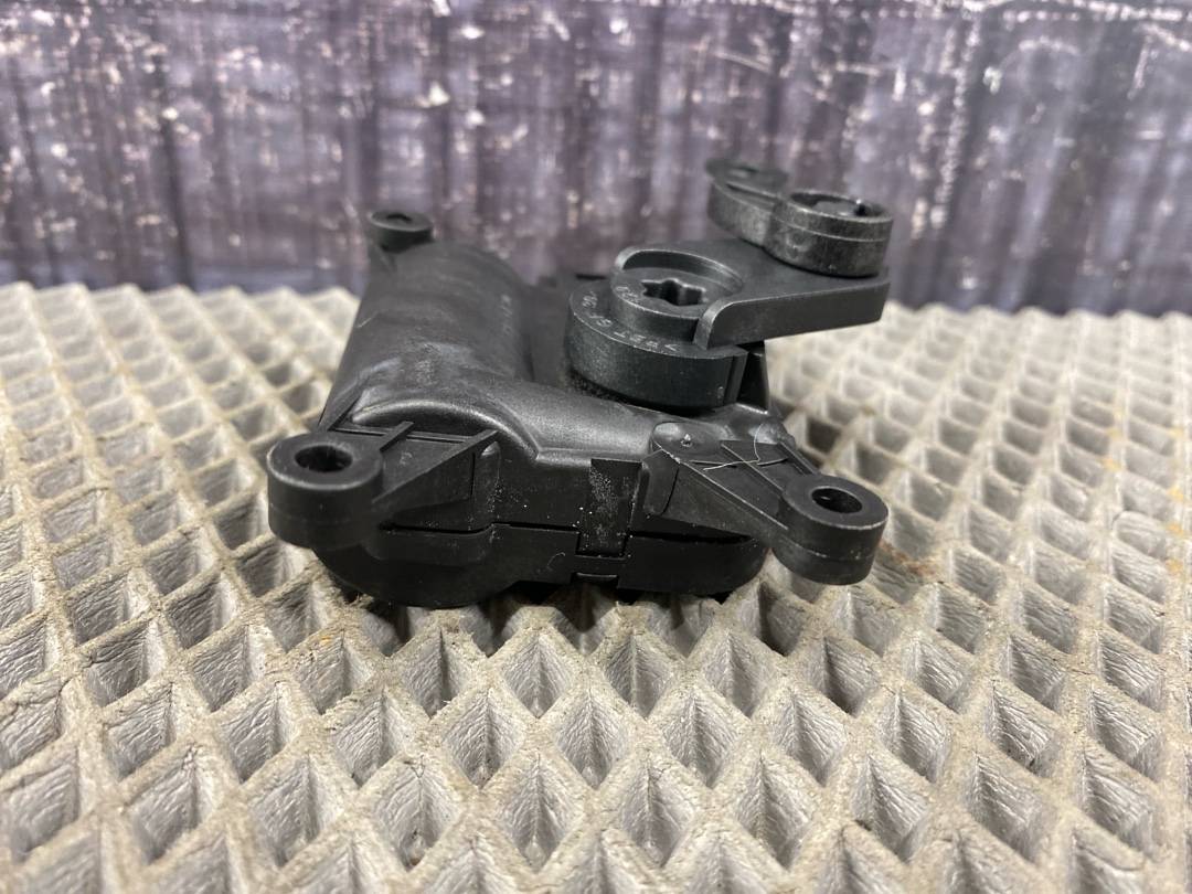 Мотор заслонки печки, 1250 рублей, Красноярск