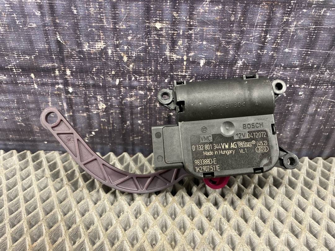 Мотор заслонки печки, 1250 рублей, Красноярск