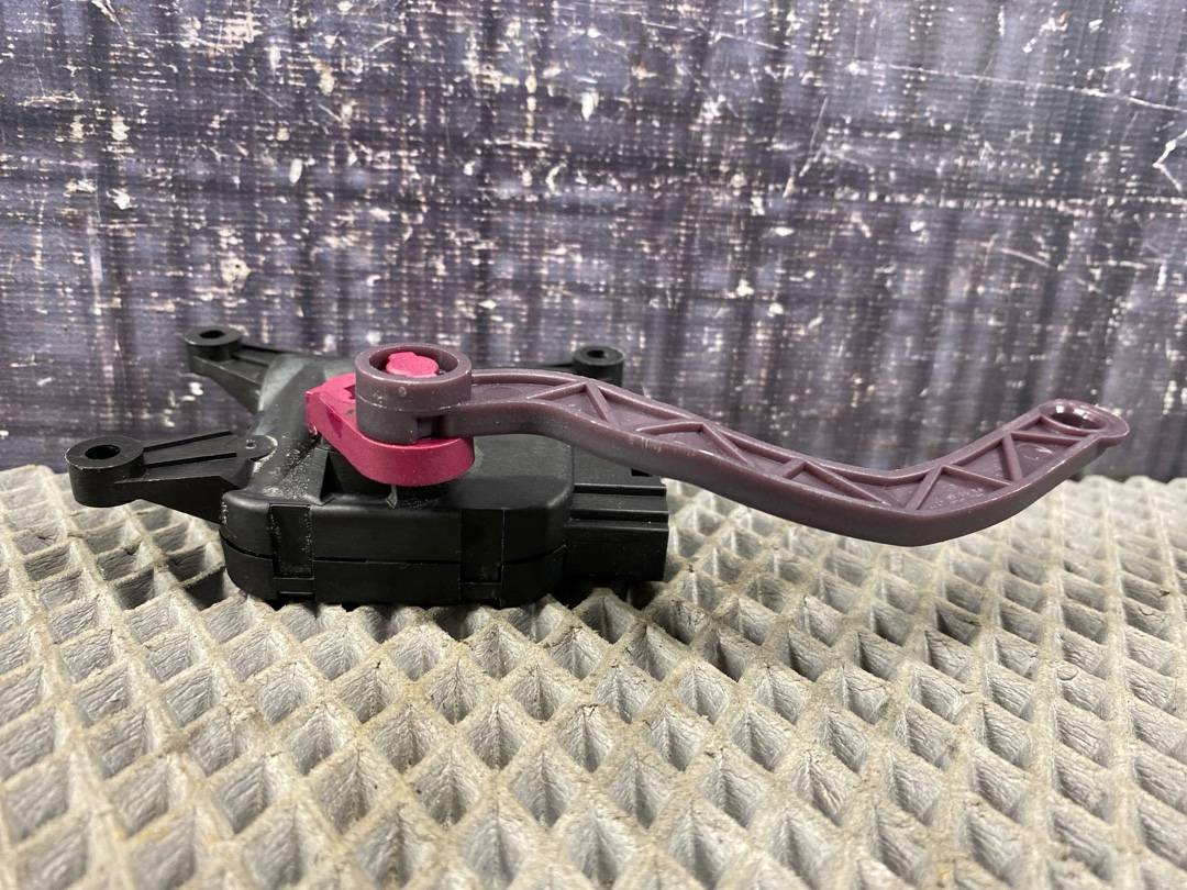 Мотор заслонки печки, 1250 рублей, Красноярск