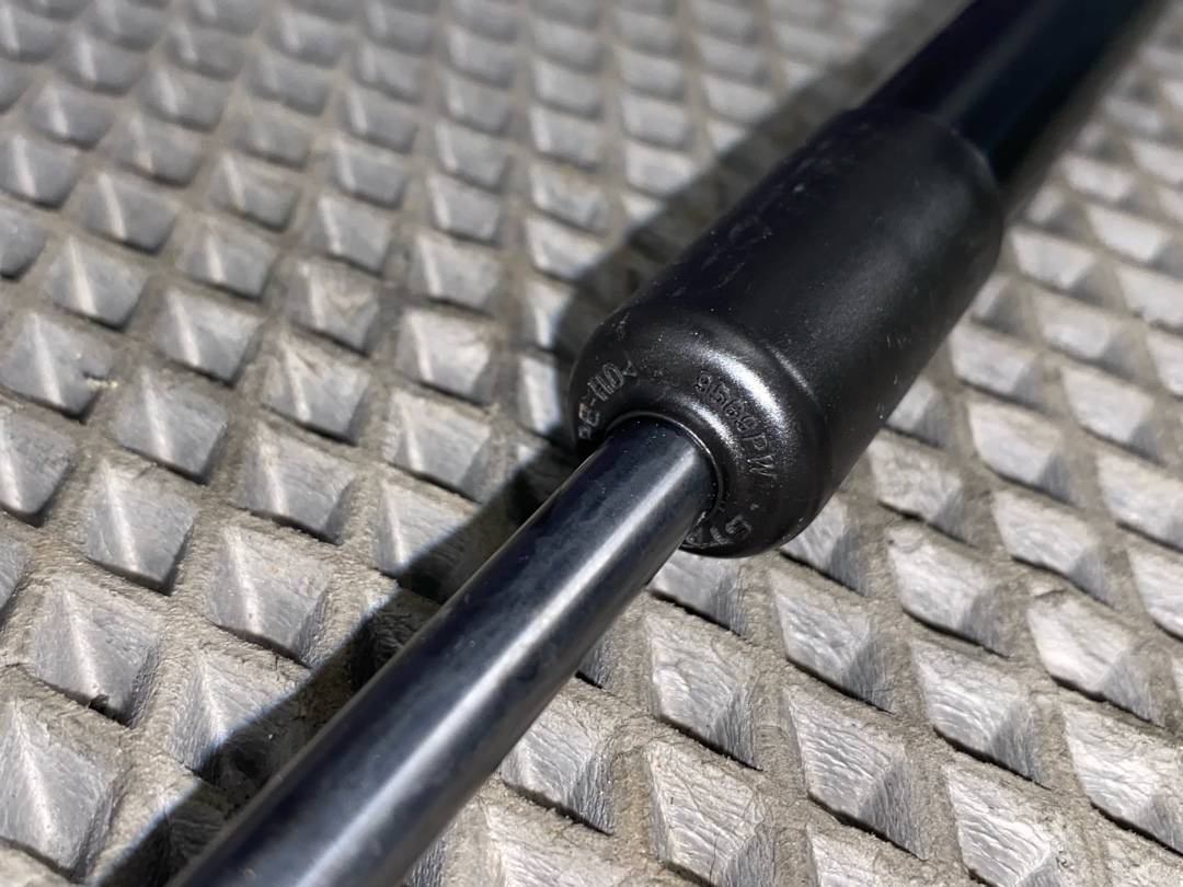 Амортизатор багажника, 527 рублей, Красноярск