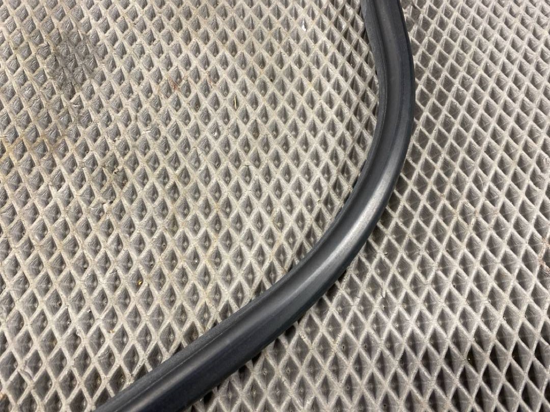 Подкапотный уплотнитель, 782 рублей, Красноярск